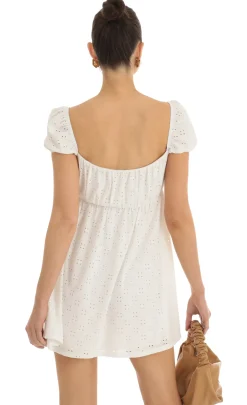 LUCY IN THE SKY Mini Dresses^Baby Doll Dress In White