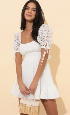 LUCY IN THE SKY Mini Dresses^Baby Doll Dress In White