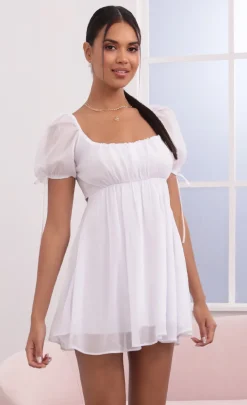 LUCY IN THE SKY Mini Dresses^Crinkle Chiffon Baby Doll Dress In White