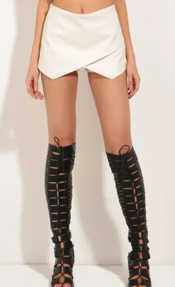 LUCY IN THE SKY Skirts|Shorts^Faux Leather Skort In Ivory