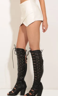 LUCY IN THE SKY Skirts|Shorts^Faux Leather Skort In Ivory