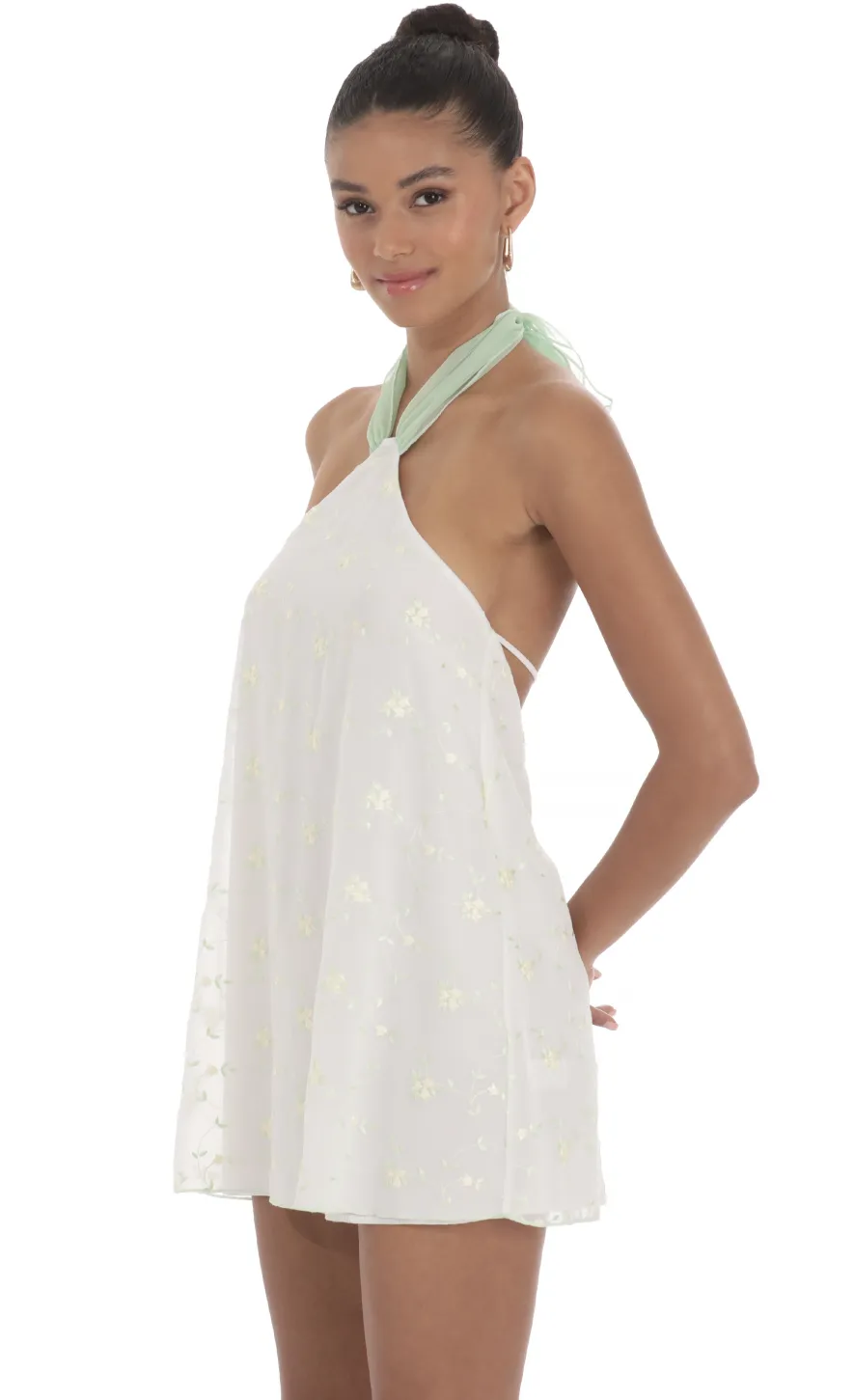 LUCY IN THE SKY Mini Dresses^Floral Halter Shift Dress In White
