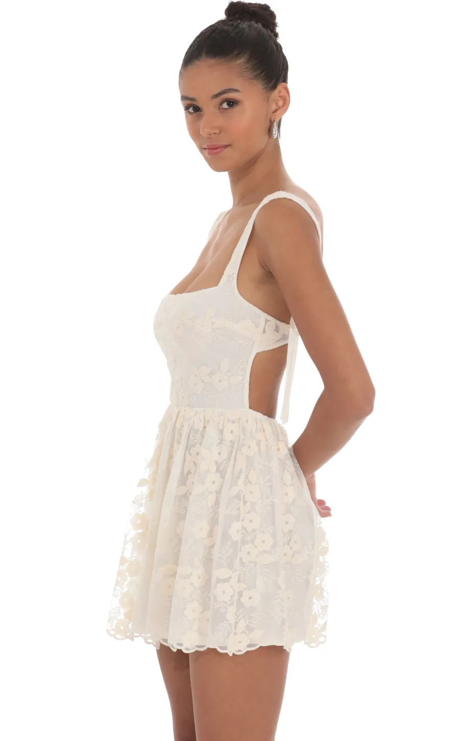 LUCY IN THE SKY Mini Dresses^Floral Mesh Lace A-line Dress In Cream