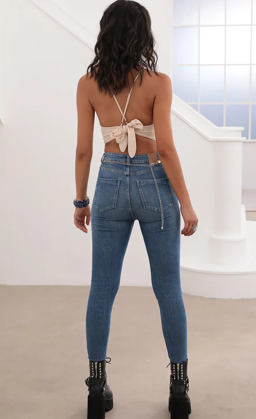 LUCY IN THE SKY Tops^Lace Crop Top In Gold And Blue