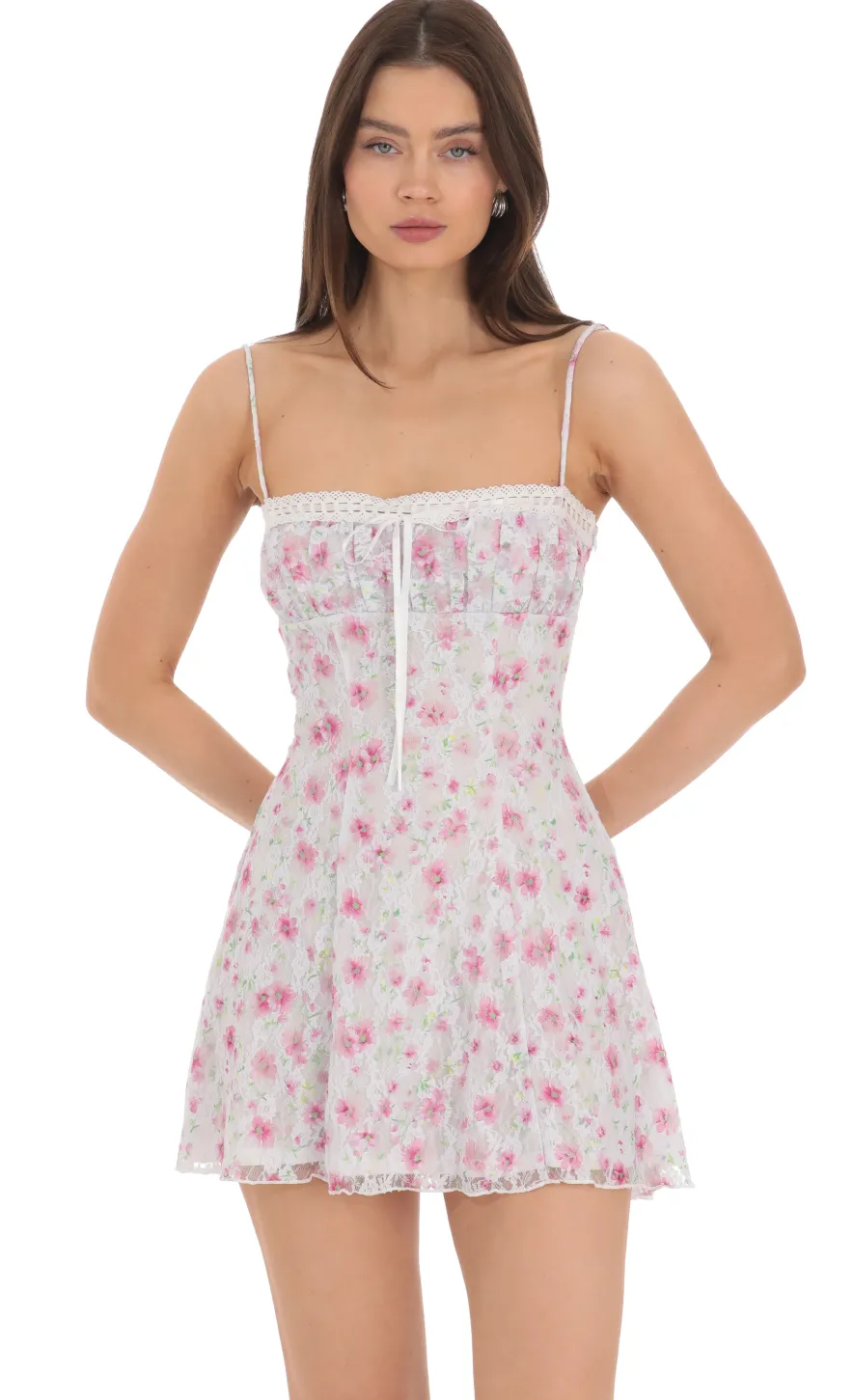 LUCY IN THE SKY Mini Dresses^Lace Floral Front Tie Dress In White