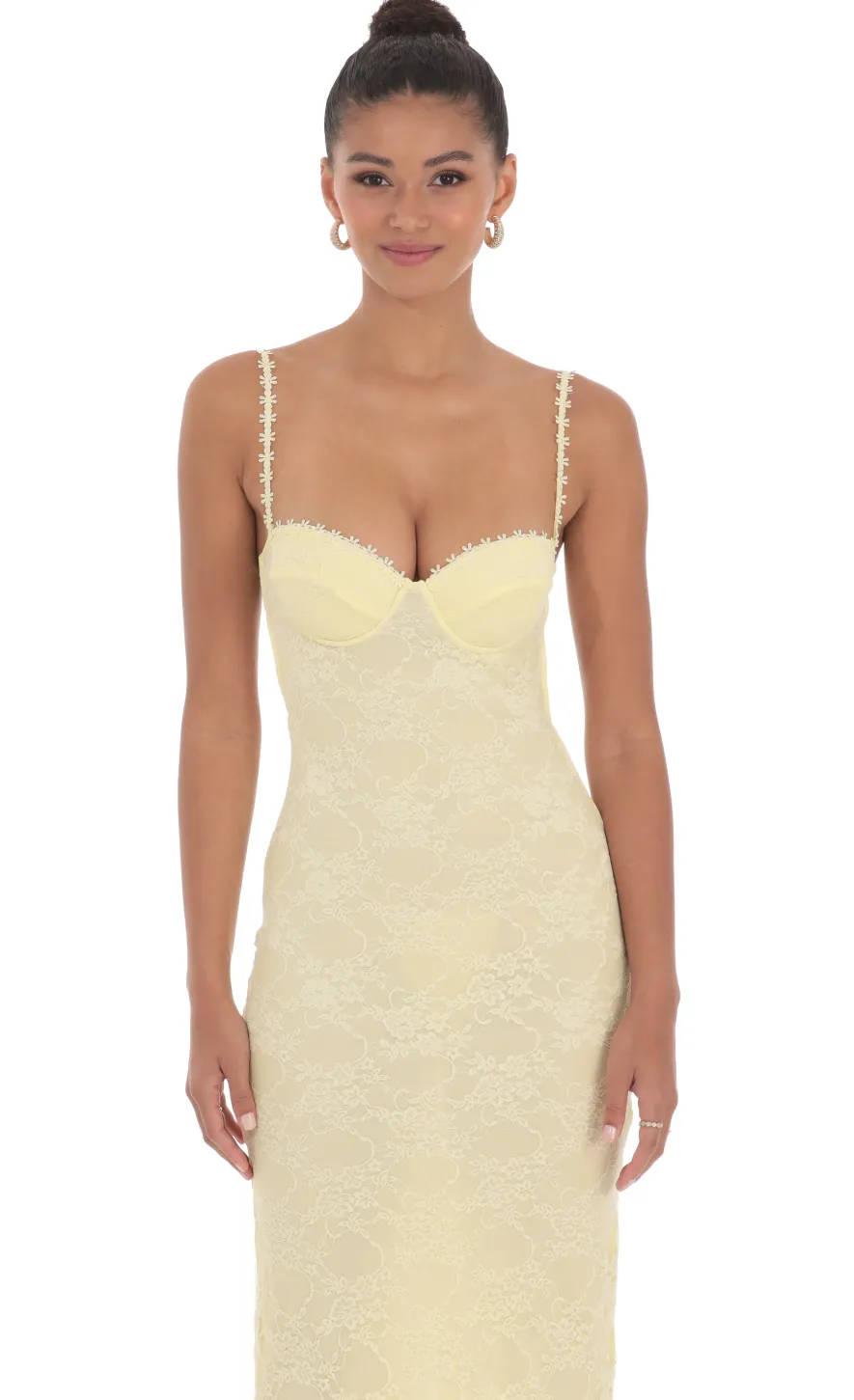 LUCY IN THE SKY Maxi Dresses^Lace Floral Trim Maxi Dress In Yellow