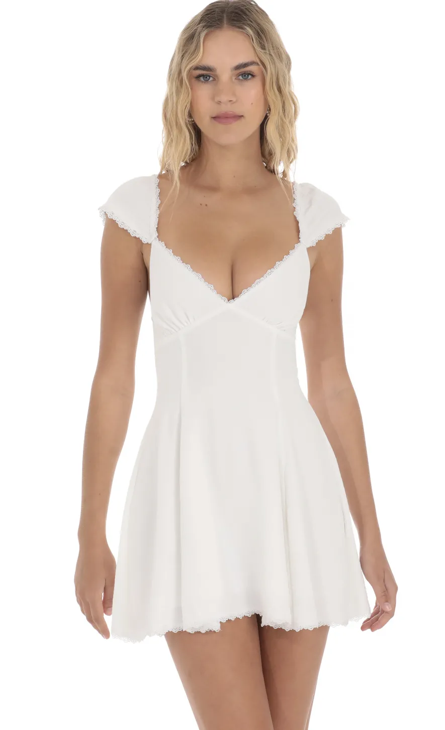 LUCY IN THE SKY Mini Dresses^Lace Trim Cap Sleeve Dress In White