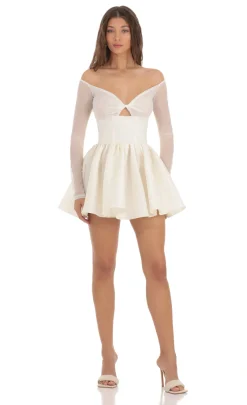 LUCY IN THE SKY Mini Dresses^Off Shoulder Mesh Twist Cutout Flair Dress In White