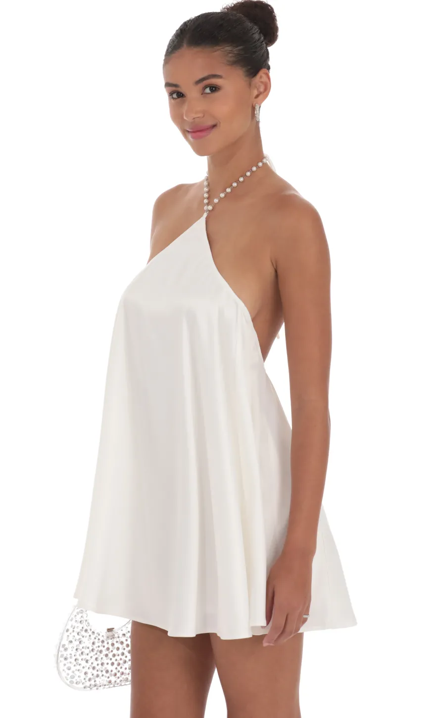 LUCY IN THE SKY Mini Dresses^Pearl Halter Shift Dress In White