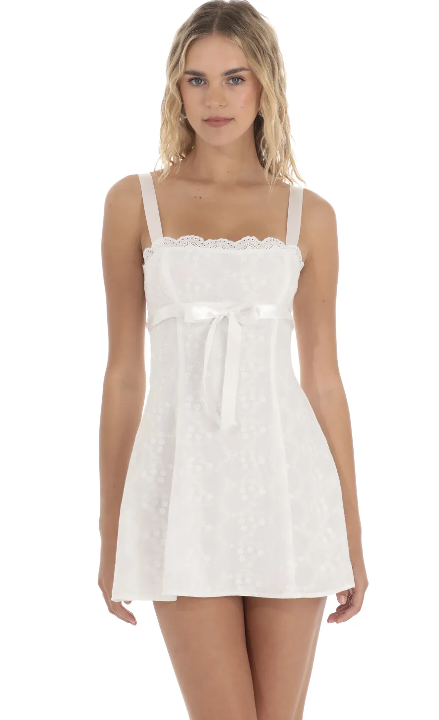 LUCY IN THE SKY Mini Dresses^Ribbon Embroidered Floral Dress In White