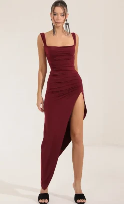 LUCY IN THE SKY Midi Dresses^Ruched Side Slit Maxi Dress In Red