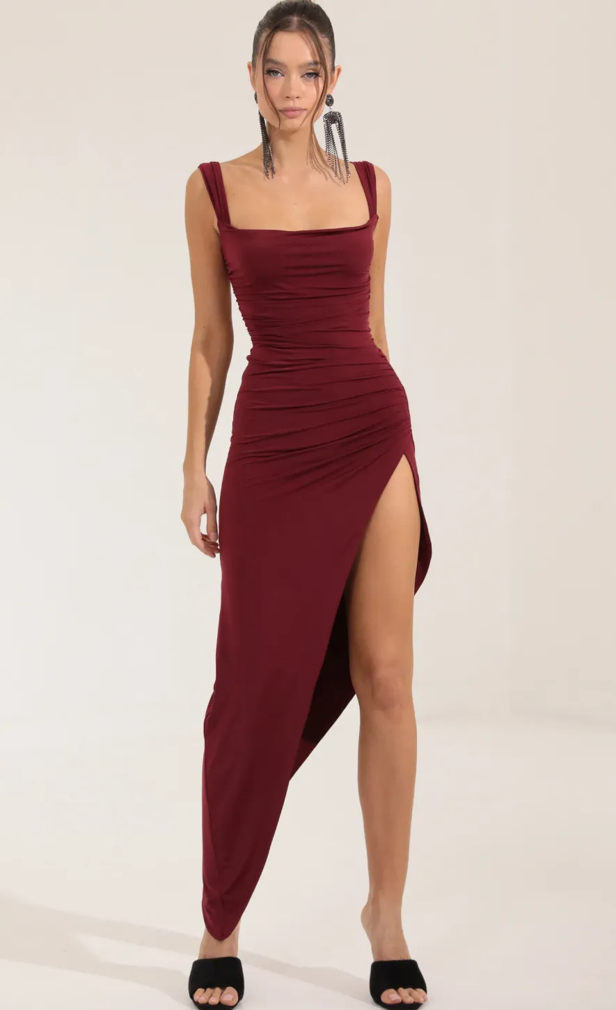 LUCY IN THE SKY Midi Dresses^Ruched Side Slit Maxi Dress In Red