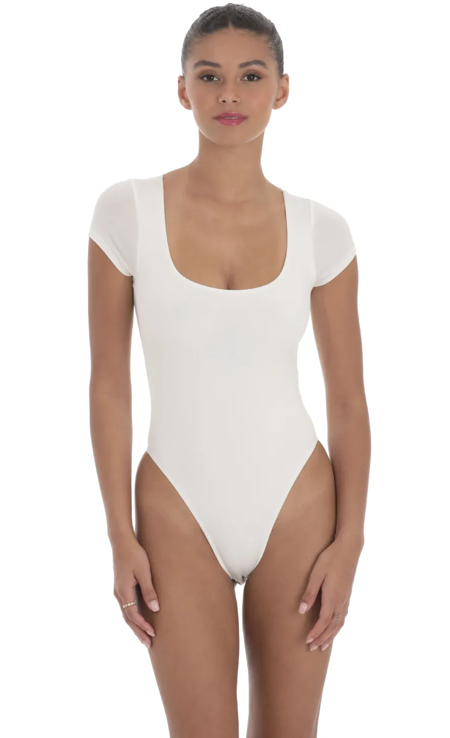 LUCY IN THE SKY Bodysuits^Short Sleeve High Thigh Bodysuit In White