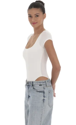 LUCY IN THE SKY Bodysuits^Short Sleeve High Thigh Bodysuit In White