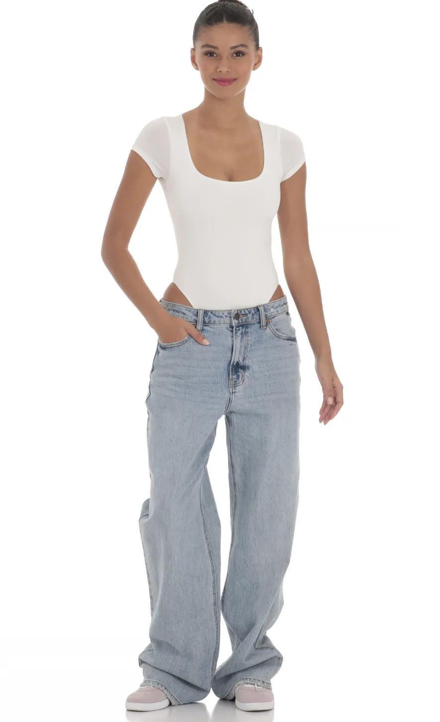 LUCY IN THE SKY Bodysuits^Short Sleeve High Thigh Bodysuit In White